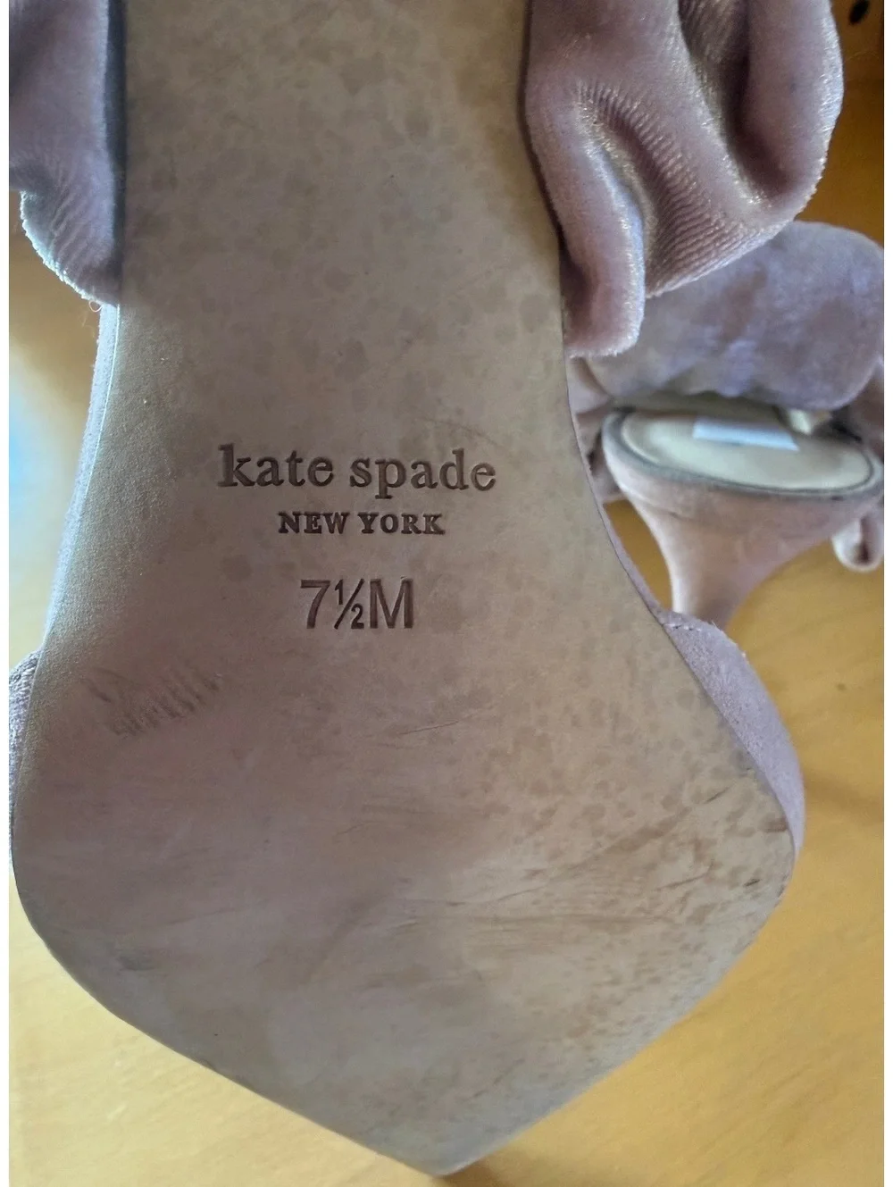 Light pink Kate Spade scrunchie heel sz 7.5